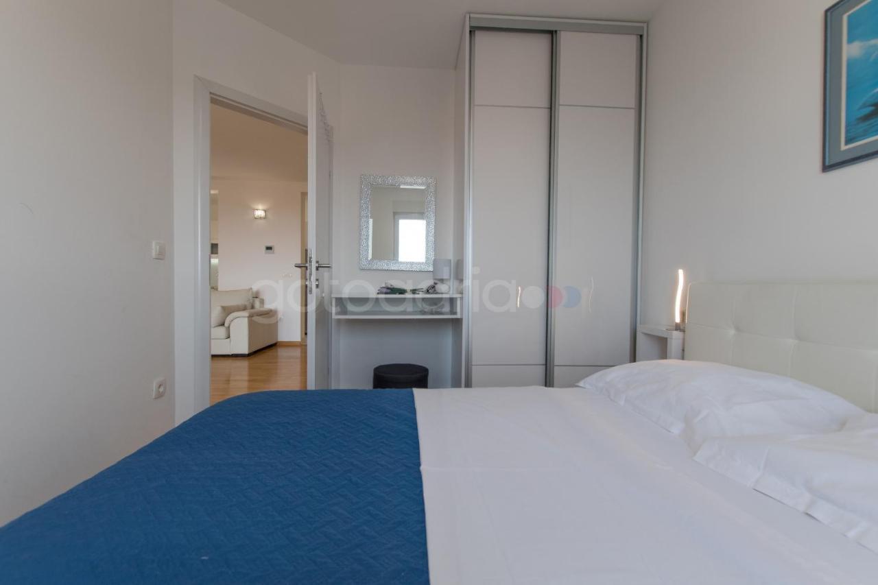 Sea View Dammi With Free Parking Apartment *