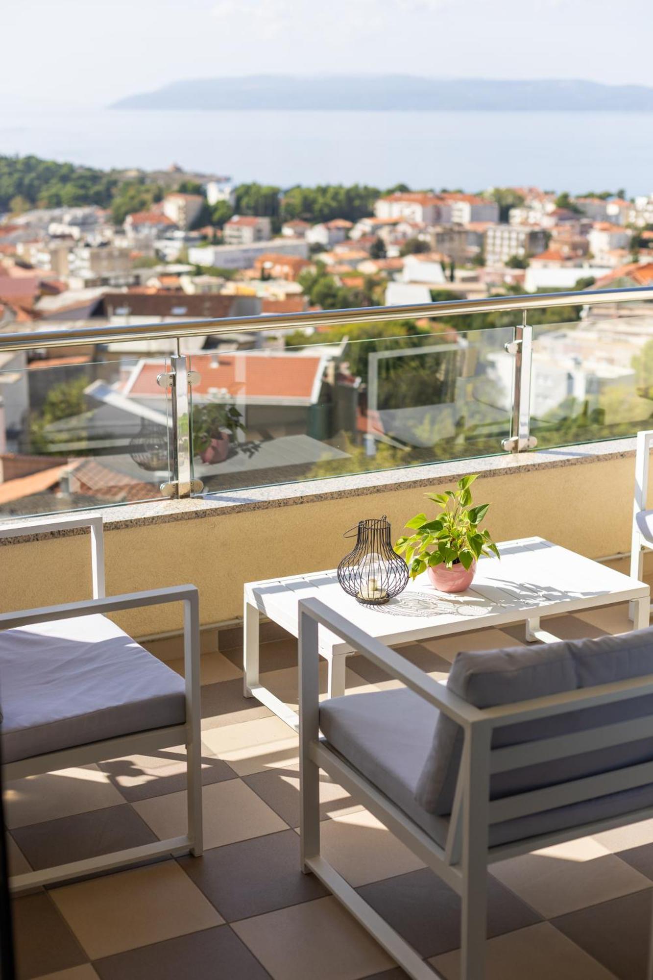Sea View Dammi With Free Parking Apartment