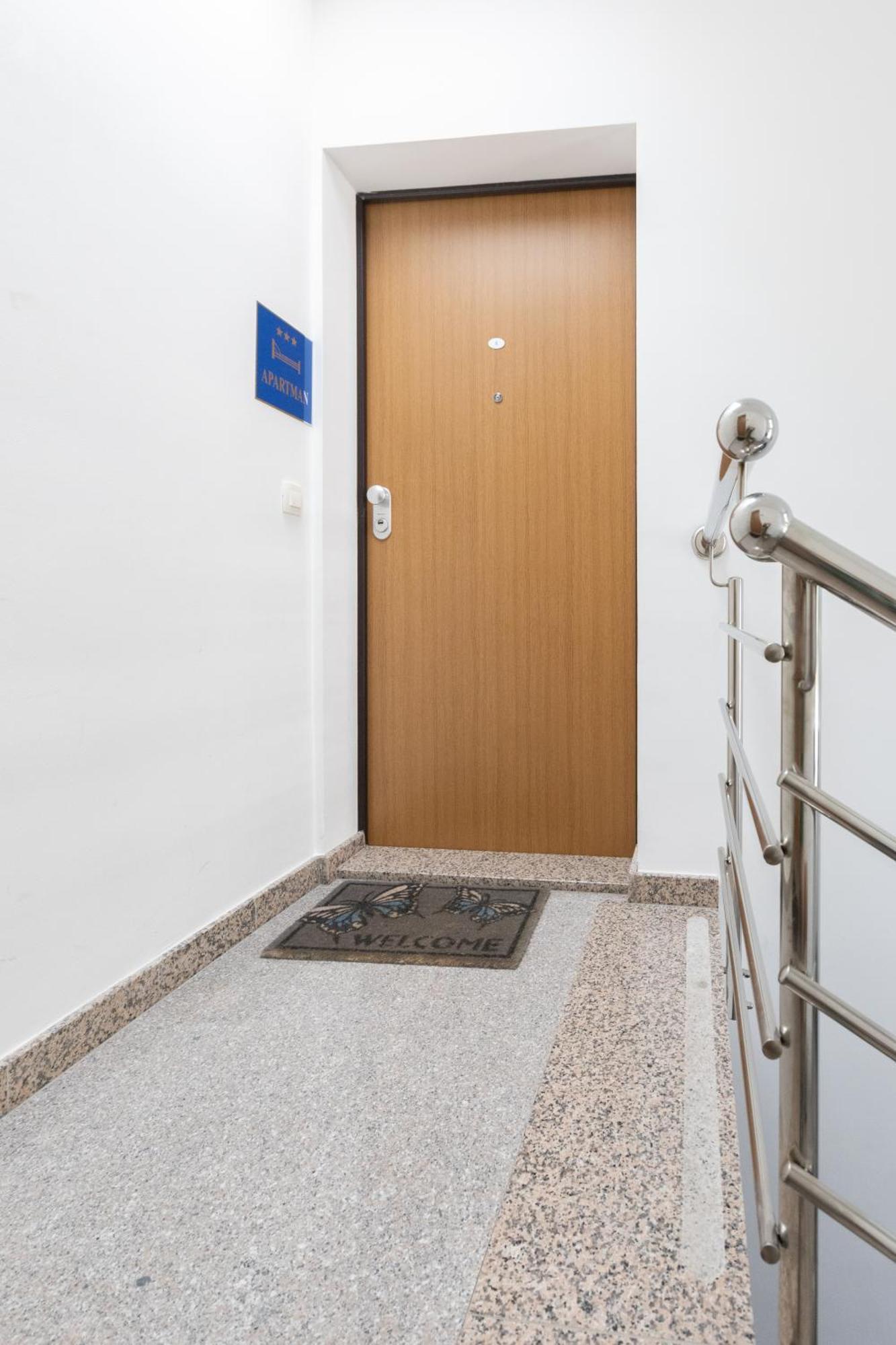 Sea View Dammi With Free Parking Apartment *