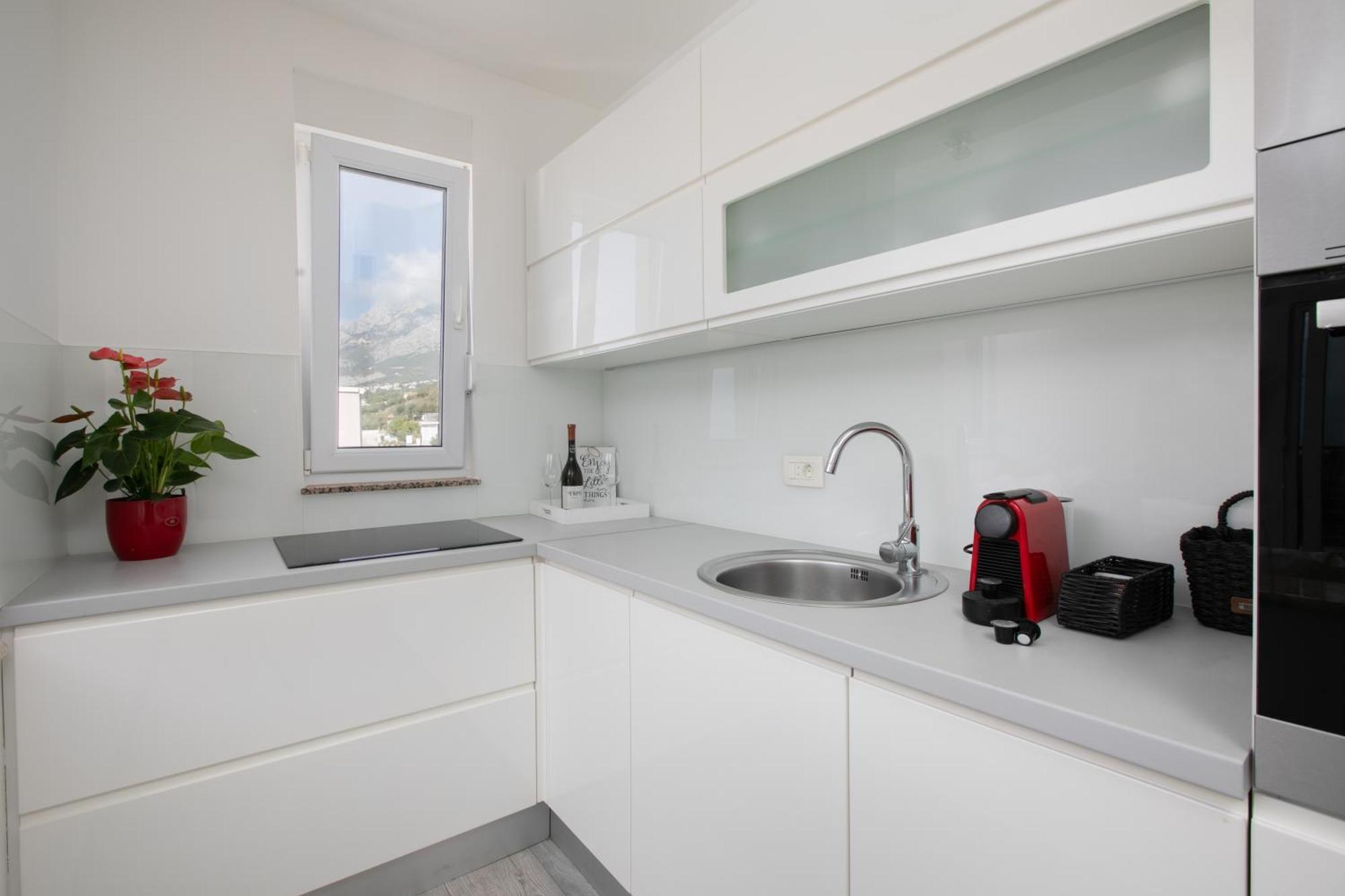 Apartment Sea View Dammi With Free Parking Makarska